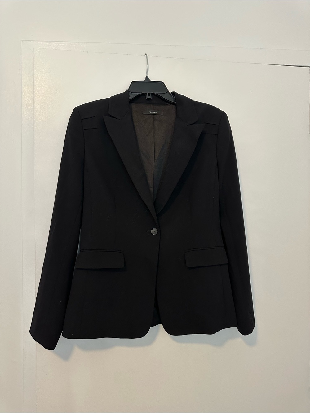 Tahari Black Single-Button Women's Blazer
